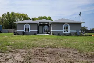 425 Stokes Rd, Lake Wales, FL 33898 - Photo 1