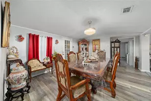 2605 Island Oaks E, Lakeland, FL 33805 - Photo 11