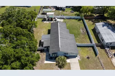 2605 Island Oaks E, Lakeland, FL 33805 - Photo 3