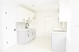 1505 38th St, Orlando, FL 32839 - Photo 9