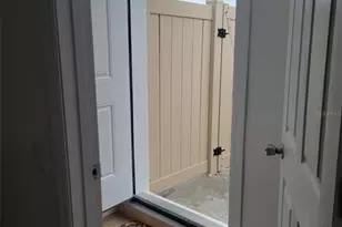 531 Lakeview Ct, Kissimmee, FL 34759 - Photo 3