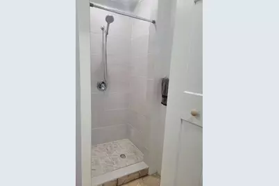 531 Lakeview Court, Kissimmee, FL 34759 - Photo 9