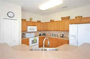 423 Corvina Dr, Davenport, FL 33897 - Photo 5