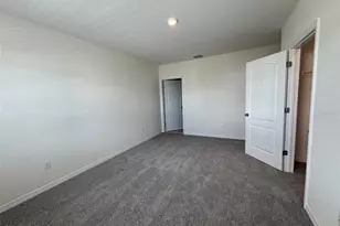 2151 Longleaf Rd, Davenport, FL 33837 - Photo 11