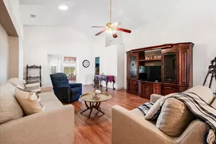 120 Thornton Park Ave, Davenport, FL 33897 - Photo 13