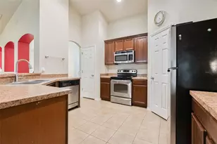 677 Seneca Trail, Saint Cloud, FL 34772 - Photo 11