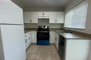 2850 Osprey Cove Pl, Kissimmee, FL 34746 - Photo 11
