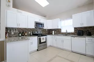 4381 Creekside Blvd, Kissimmee, FL 34746 - Photo 23