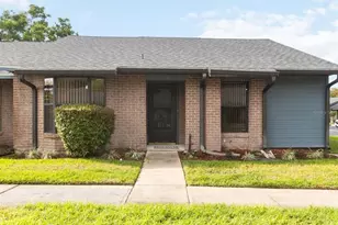 2791 King Oak Cir, Saint Cloud, FL 34769 - Photo 1