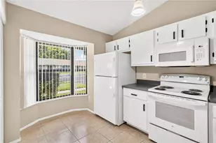2791 King Oak Cir, Saint Cloud, FL 34769 - Photo 11