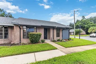 2791 King Oak Cir, Saint Cloud, FL 34769 - Photo 3
