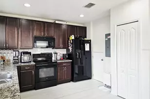 3102 Camino Real Dr N, Kissimmee, FL 34744 - Photo 9