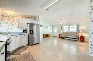 980 7th St NW, Largo, FL 33770 - Photo 17