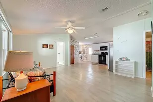 980 7th St NW, Largo, FL 33770 - Photo 9