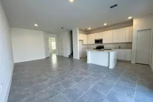 3019 Chantilly Dr, Davenport, FL 33837 - Photo 3