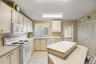 6617 Westchester Dr NE, Winter Haven, FL 33881 - Photo 13