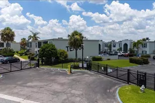 1006 Plantation Dr, Kissimmee, FL 34741 - Photo 17