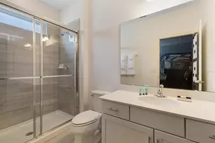 8013 Oak Shadow Ct, Davenport, FL 33837 - Photo 21