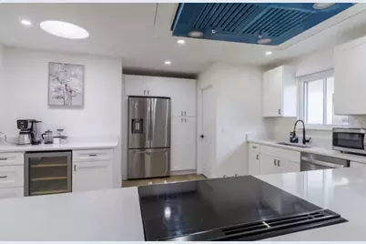 8622 Baylor Circle, Orlando, FL 32817 - Photo 11