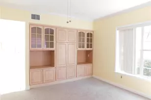 1720 Arabian Ln, Palm Harbor, FL 34685 - Photo 17