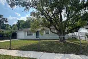5738 Cardinal Guard Ave, Orlando, FL 32839 - Photo 1