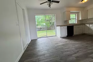 5738 Cardinal Guard Ave, Orlando, FL 32839 - Photo 7