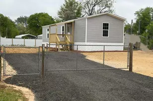 213 Milton Ave, Interlachen, FL 32148 - Photo 1