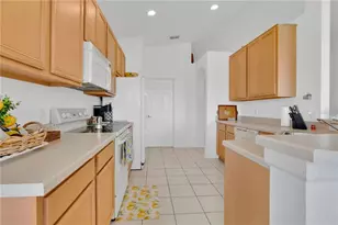 3104 Stonehurst Cir, Kissimmee, FL 34741 - Photo 17