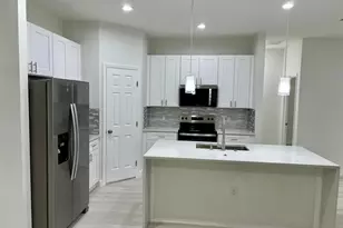 691 San Filippo Dr SE, Palm Bay, FL 32909 - Photo 3