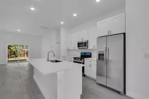1221 SW 5th St, Ocala, FL 34471 - Photo 3