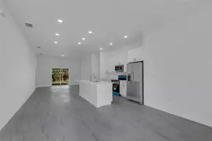 1221 SW 5th St, Ocala, FL 34471 - Photo 3