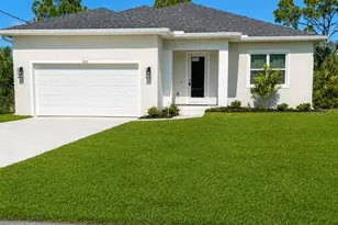 122 Naomi Pl, Rotonda West, FL 33947 - Photo 1