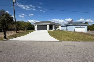 122 Naomi Pl, Rotonda West, FL 33947 - Photo 3