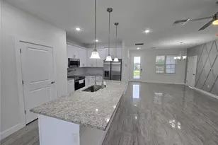 890 E 19th St, Saint Cloud, FL 34769 - Photo 5