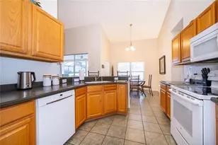 569 Burford Cir, Davenport, FL 33896 - Photo 7