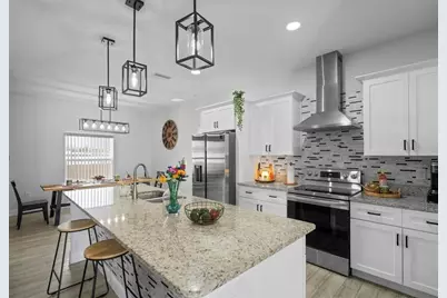 817 Desmoines Place, Kissimmee, FL 34759 - Photo 9