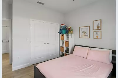 817 Desmoines Place, Kissimmee, FL 34759 - Photo 15