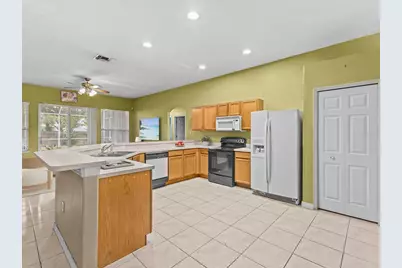 722 Tahiti Drive, Kissimmee, FL 34758 - Photo 9