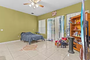 722 Tahiti Dr, Kissimmee, FL 34758 - Photo 7