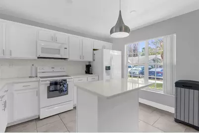 2178 Cypress Bay Boulevard, Kissimmee, FL 34743 - Photo 3