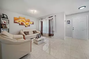 3304 Amberley Park Cir, Kissimmee, FL 34743 - Photo 11