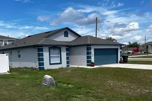 542 Lakeview Ct, Kissimmee, FL 34759 - Photo 3