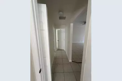 542 Lakeview Court, Kissimmee, FL 34759 - Photo 7