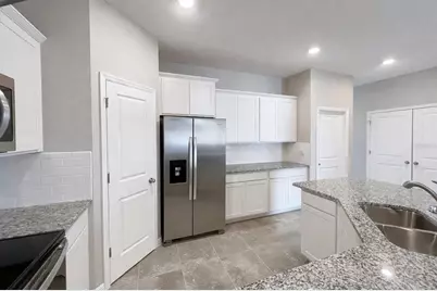 31101 Mango Fade Way, San Antonio, FL 33576 - Photo 7