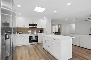 6145 Mary Lynn Ct, Orlando, FL 32807 - Photo 17