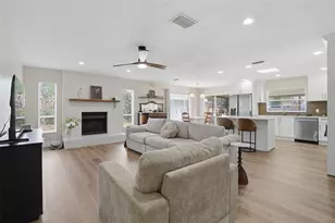 6145 Mary Lynn Ct, Orlando, FL 32807 - Photo 11