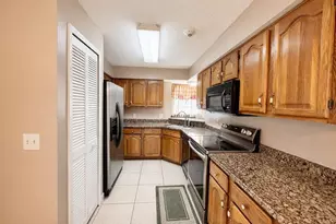 1108 Dartford Dr, Kissimmee, FL 34758 - Photo 3