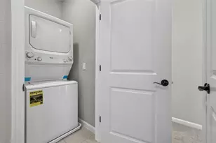 1528 Erin Breeze Ln, Kissimmee, FL 34744 - Photo 25