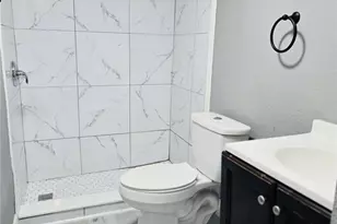 3622 Late Morning Cir, Kissimmee, FL 34744 - Photo 17