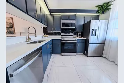 3635 Whitehall Drive #401, West Palm Beach, FL 33401 - Photo 13